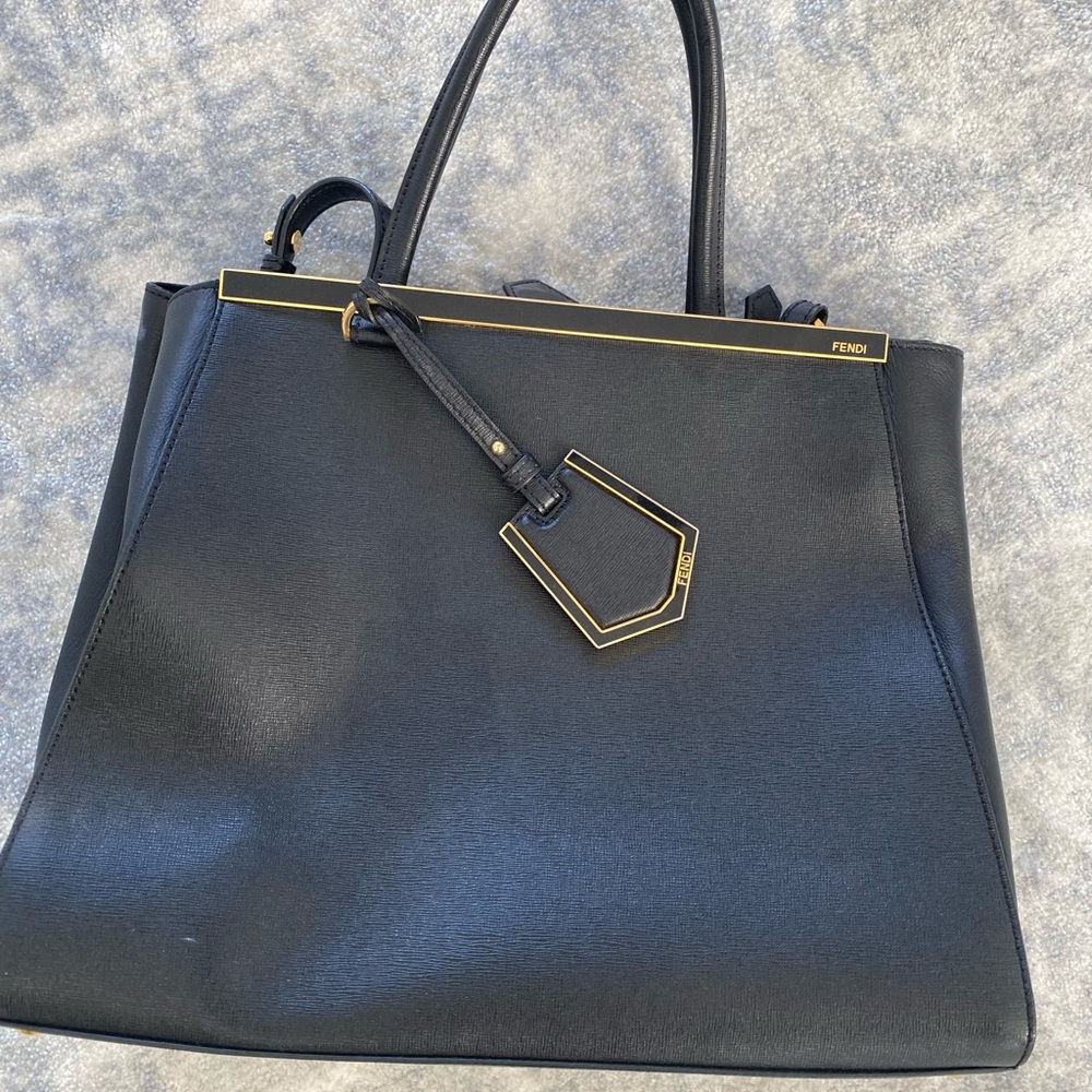Used fendi toujours bag medium size